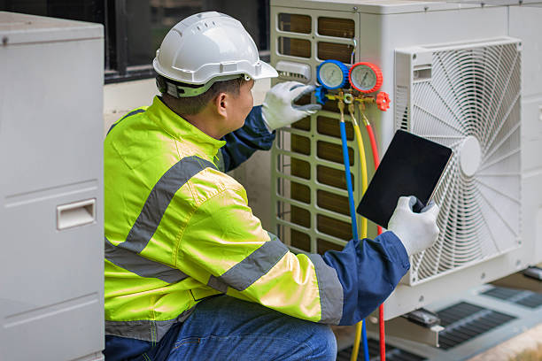 Professional Hvac technician working in Mitchell, IL
